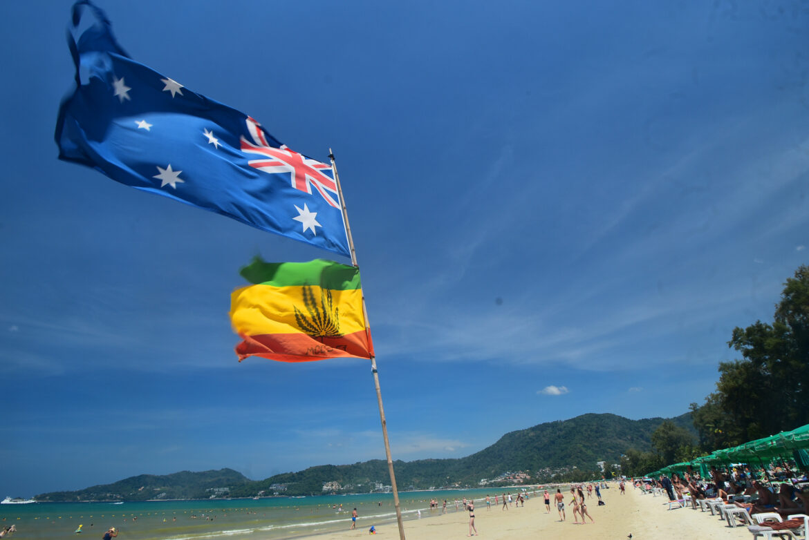 Patong_Beach_Phuket_00001